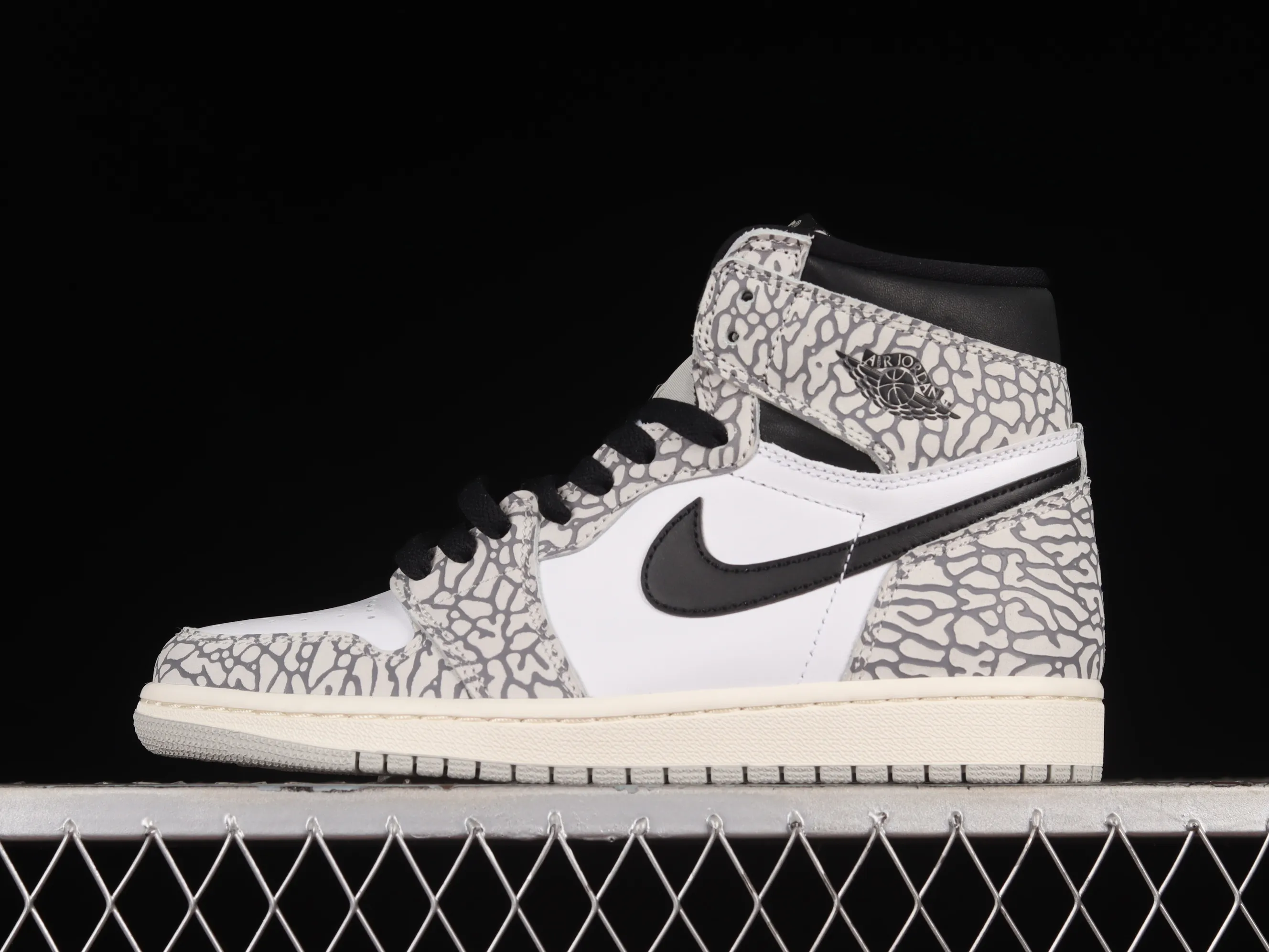 All categories Air Jordan Jordan series basketball shoes Air Jordan 1 High Air Jordan 1 High OG "White Cement" AJ1 Joe 1 elephant pattern high-top basketball shoes DZ5485-052